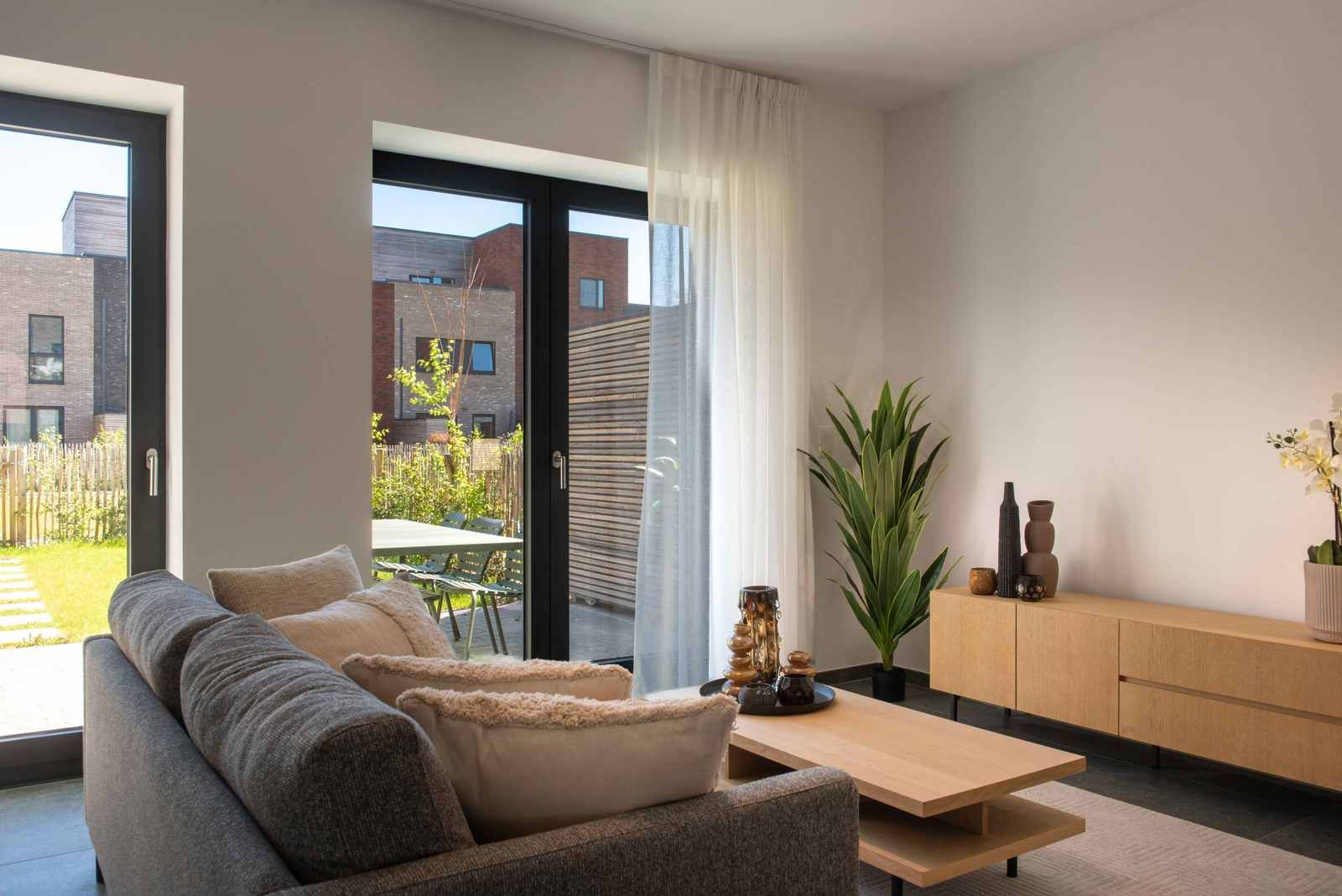 Intérieur d'une maison clé sur porte dans l'écoquartier de Coronmeuse